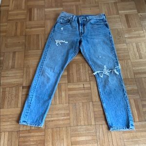 Levi’s SKINNY fit distressed